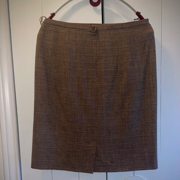 Luciano Barbera Ladies 3 piece SUIT - Picture 9 of 12